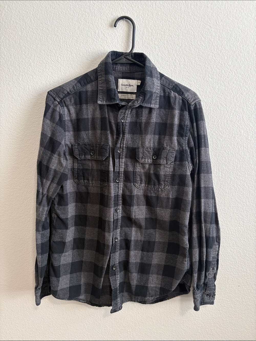Goodfellow & Co Men's Black and Gray Plaid Flannel Button-Down Shirt